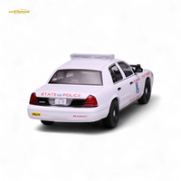 596 Ford Crown Victoria - LA 1:64