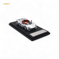 Rhino Model CC850 Silver 1:64